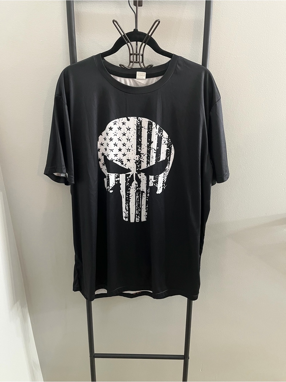 Black Short-Sleeve Graphic Tee with White Skull Flag Print
